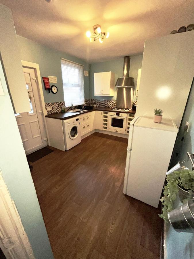 Rooms Anfield- 5 Mins From Lfc 리버풀 외부 사진
