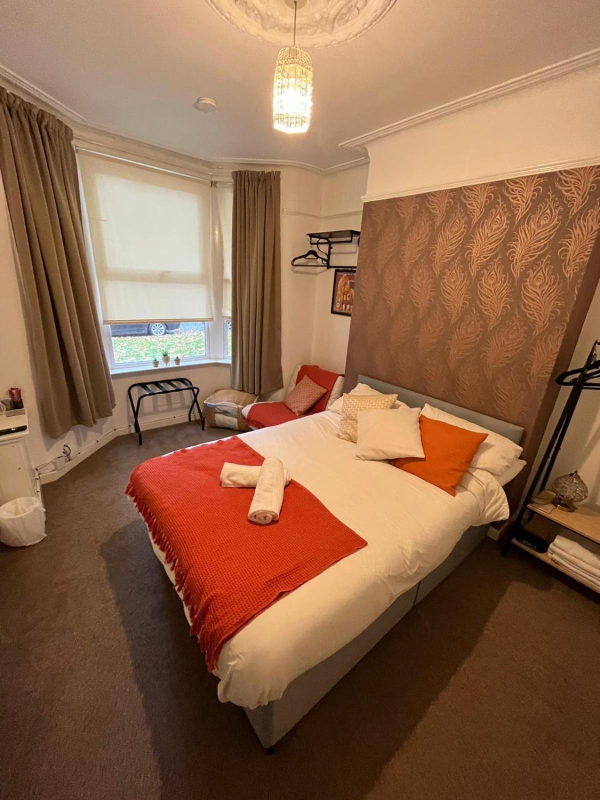 Rooms Anfield- 5 Mins From Lfc 리버풀 외부 사진
